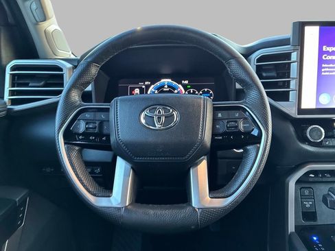 Used 2024 Toyota Tundra Limited AWD/4WD image 20