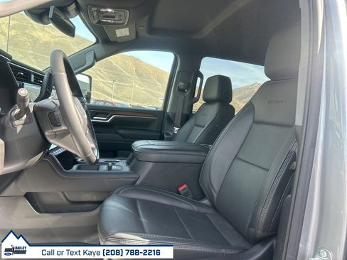 Used 2025 GMC Sierra 2500 Denali image 21