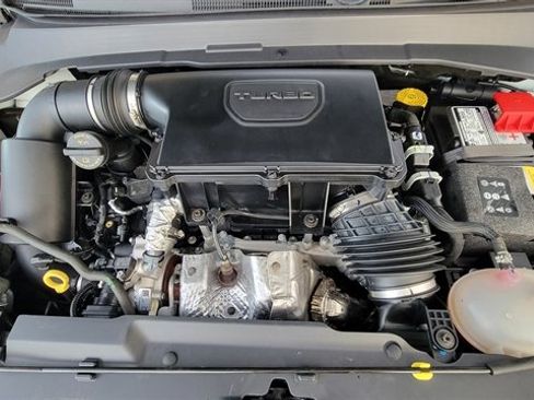 Used 2024 Jeep Compass Trailhawk image 14