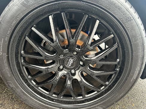 Used 2012 Ford Mustang Shelby GT500 w/ SVT Trackpack image 12