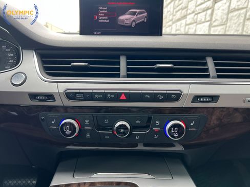 Used 2018 Audi Q7 2.0T Premium AWD/4WD image 29