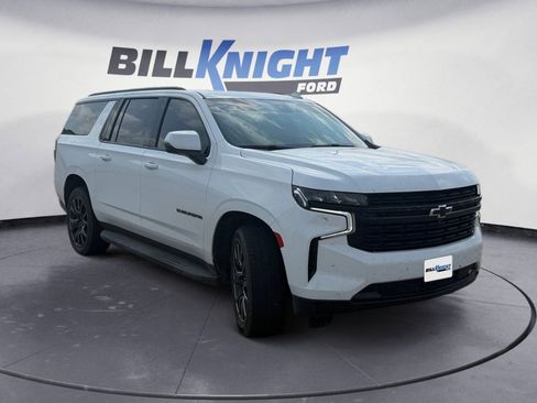 Used 2023 Chevrolet Suburban RST w/ Sport Performance Package AWD/4WD image 7