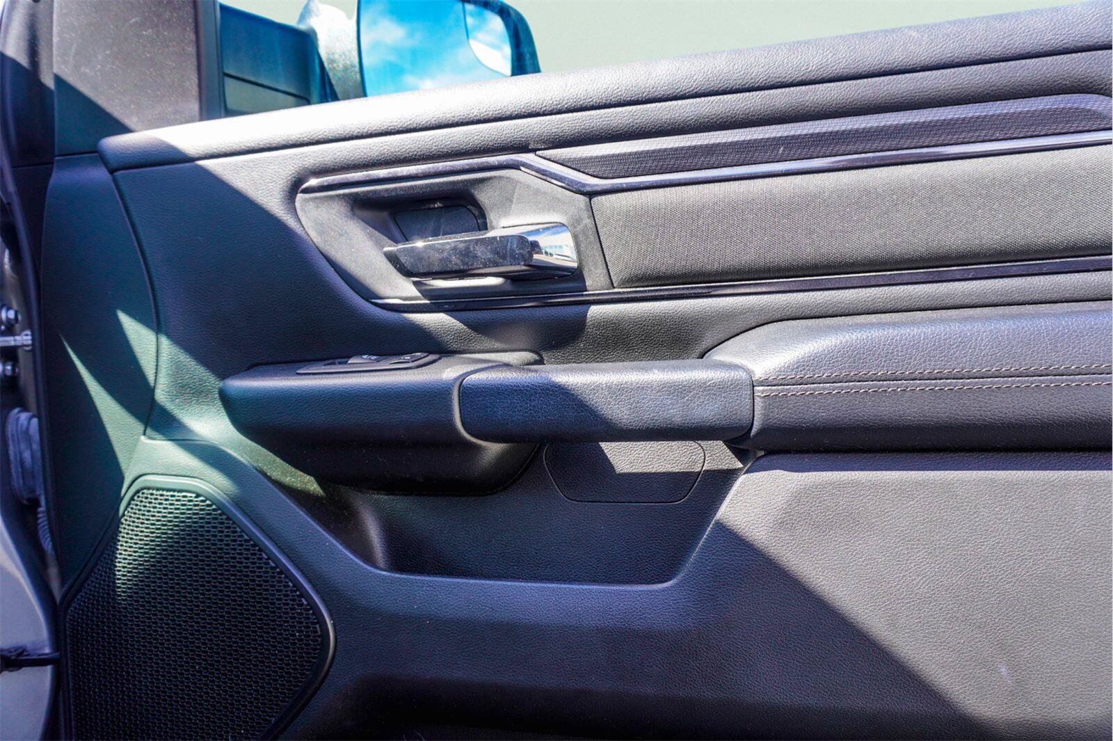 Used 2024 RAM 1500 Big Horn AWD/4WD image 15