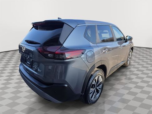 Used 2023 Nissan Rogue SV image 5