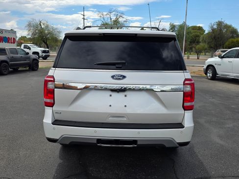 Used 2019 Ford Expedition Max XLT w/ Equipment Group 202A RWD image 4
