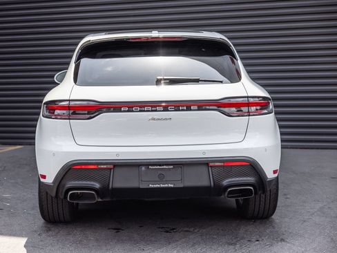 Certified 2024 Porsche Macan AWD/4WD image 8