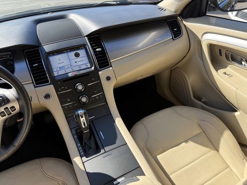 Used 2017 Ford Taurus SEL w/ Equipment Group 201A image 18