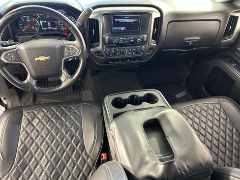 Used 2018 Chevrolet Silverado 1500 LT w/ All Star Edition AWD/4WD image 10
