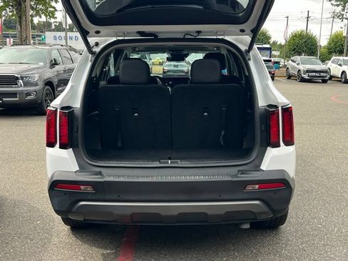 Certified 2023 Kia Sorento X-Line EX AWD/4WD image 10