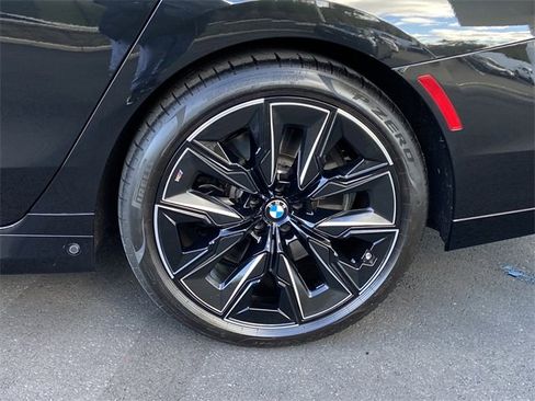 Certified 2025 BMW 740i xDrive w/ Executive Package image 11