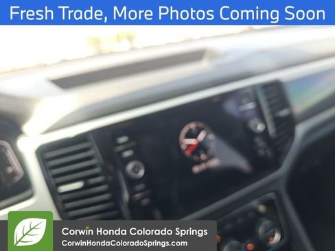 Used 2023 Volkswagen Atlas SEL Premium image 10