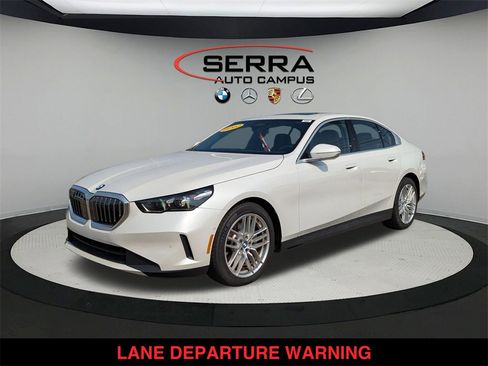 Used 2024 BMW 530i xDrive w/ Convenience Package image 11