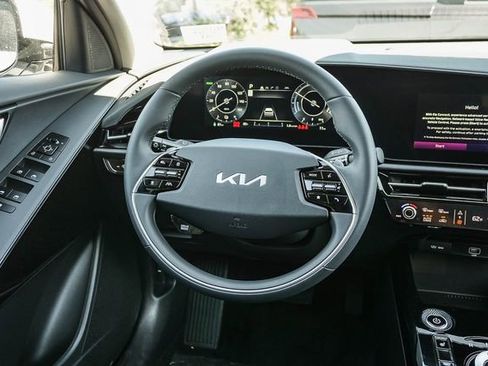 New 2026 Kia Niro Wind image 17