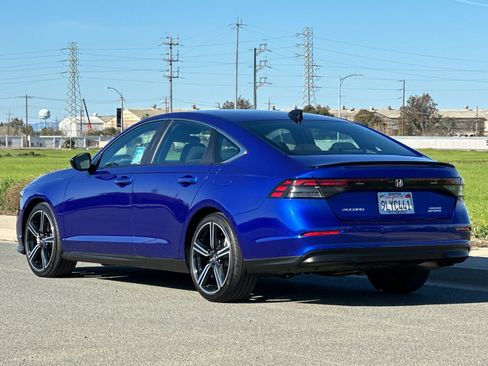 Used 2024 Honda Accord Sport image 6