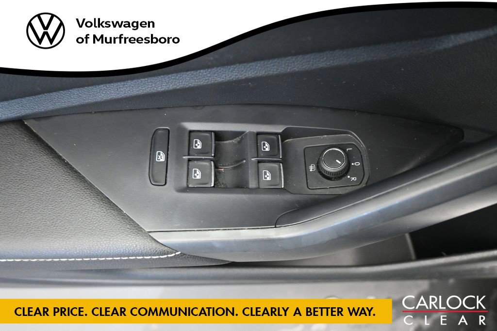 Used 2024 Volkswagen Jetta SE w/ Panoramic Sunroof Package FWD image 27