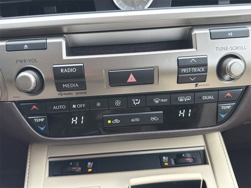 Used 2016 Lexus ES 350 w/ Premium Package w/Wood Trim image 32