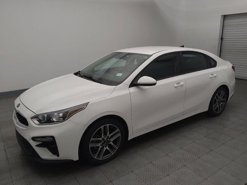 Used 2019 Kia Forte S FWD image 2