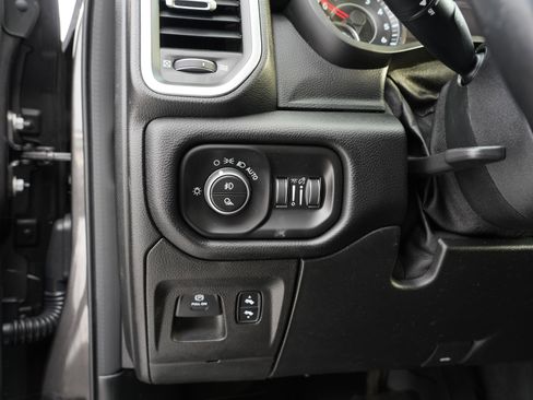 Used 2020 RAM 1500 Laramie image 20