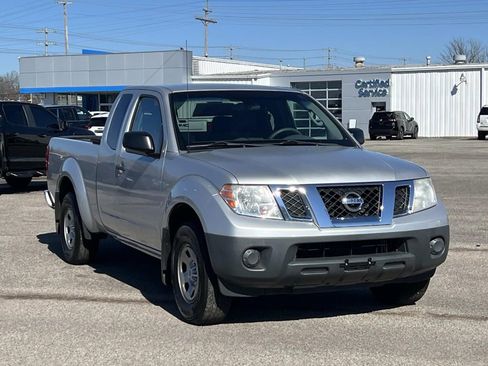 Used 2017 Nissan Frontier S image 1
