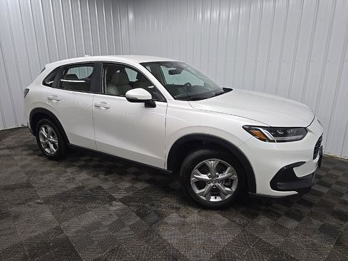 Certified 2025 Honda HR-V LX image 1