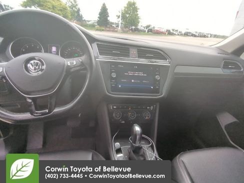 Used 2019 Volkswagen Tiguan SE w/ Panoramic Sunroof Package AWD/4WD image 19