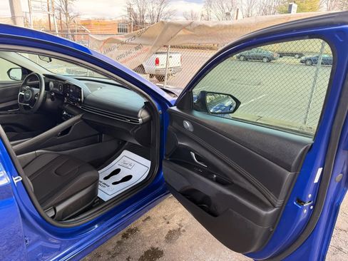 Used 2022 Hyundai Elantra SEL w/ Convenience Package image 24