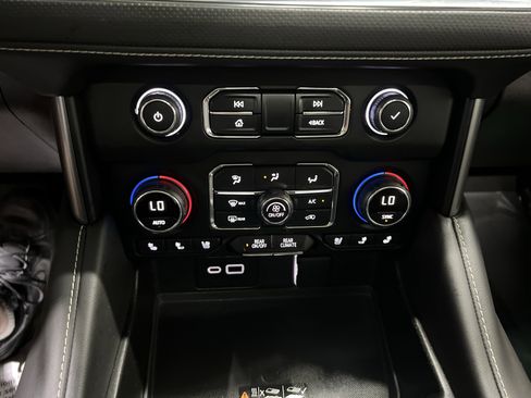 Used 2022 Chevrolet Tahoe Premier image 22