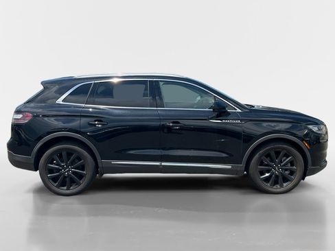 Used 2021 Lincoln Nautilus Reserve w/ Monochromatic Package AWD/4WD image 7