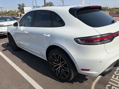 Used 2023 Porsche Macan AWD/4WD image 5