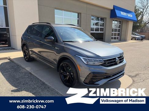 Certified 2024 Volkswagen Tiguan SE R-Line w/ MDO Package, Two-Row image 1