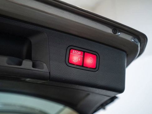 Used 2014 Mercedes-Benz GLK 250 BlueTEC 4MATIC image 39