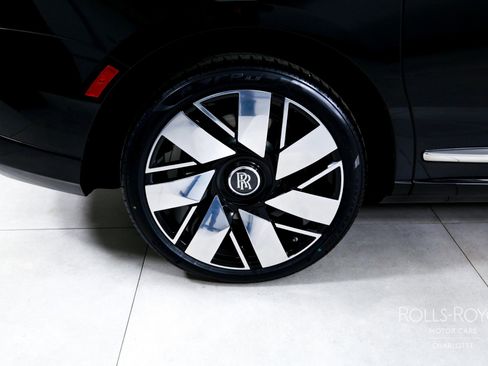 New 2026 Rolls-Royce Cullinan image 40