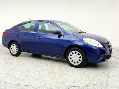 Used 2013 Nissan Versa S image 3