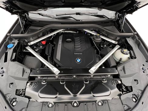 Certified 2022 BMW X5 xDrive40i w/ M Sport Package image 28