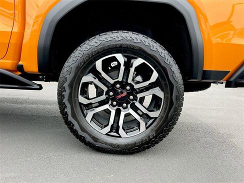 New 2025 GMC Canyon AT4 w/ Nightfall Edition image 26