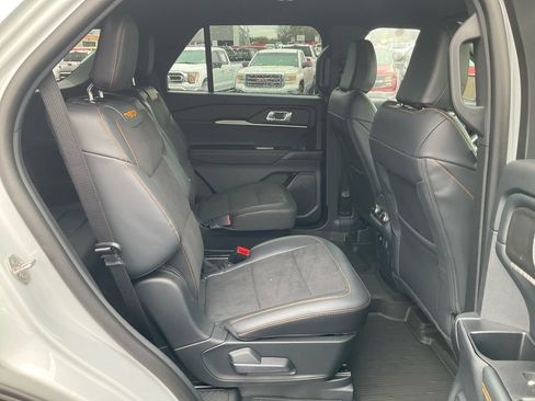 New 2026 Ford Explorer Tremor w/ Tremor Convenience Package image 13