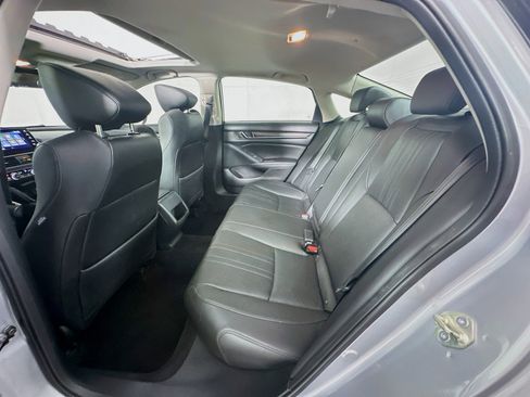 Used 2020 Honda Accord Touring image 27
