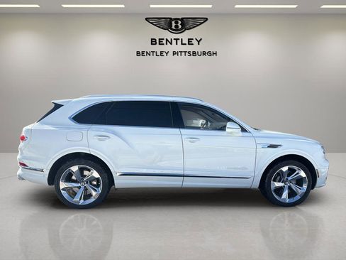 Used 2023 Bentley Bentayga Extended Wheelbase image 5