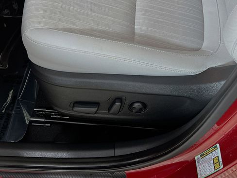 Used 2023 Hyundai Kona SEL w/ Convenience Package image 16