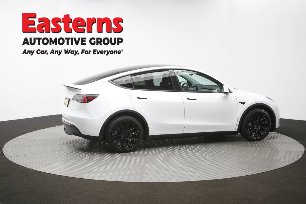 Used 2021 Tesla Model Y Long Range AWD/4WD image 40