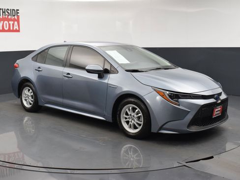 Used 2021 Toyota Corolla LE image 6