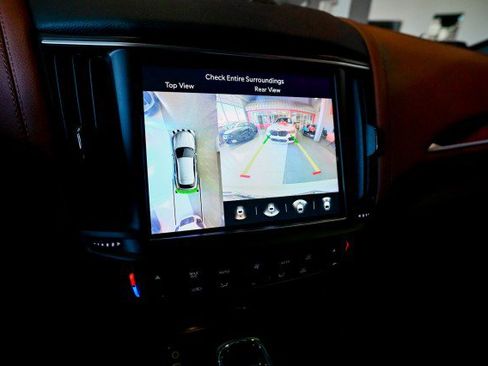 Used 2022 Maserati Levante GT image 39