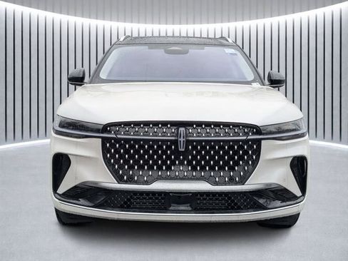 New 2026 Lincoln Nautilus Reserve image 9