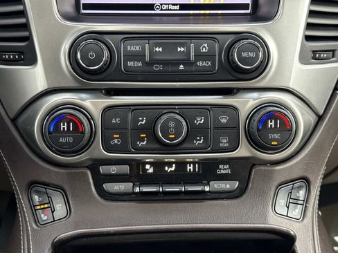 Used 2016 Chevrolet Suburban LTZ image 6