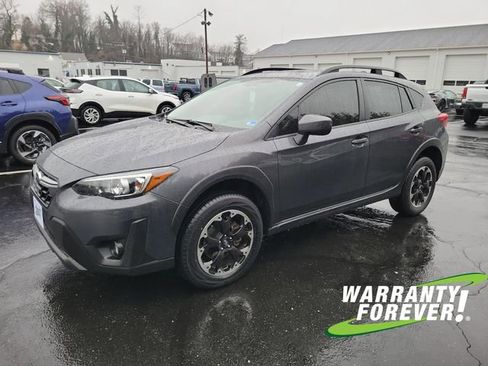 Used 2023 Subaru Crosstrek 2.0i Premium image 3