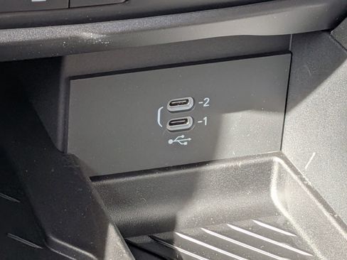 New 2026 Chrysler Pacifica Pinnacle w/ Trailer Tow Group image 13