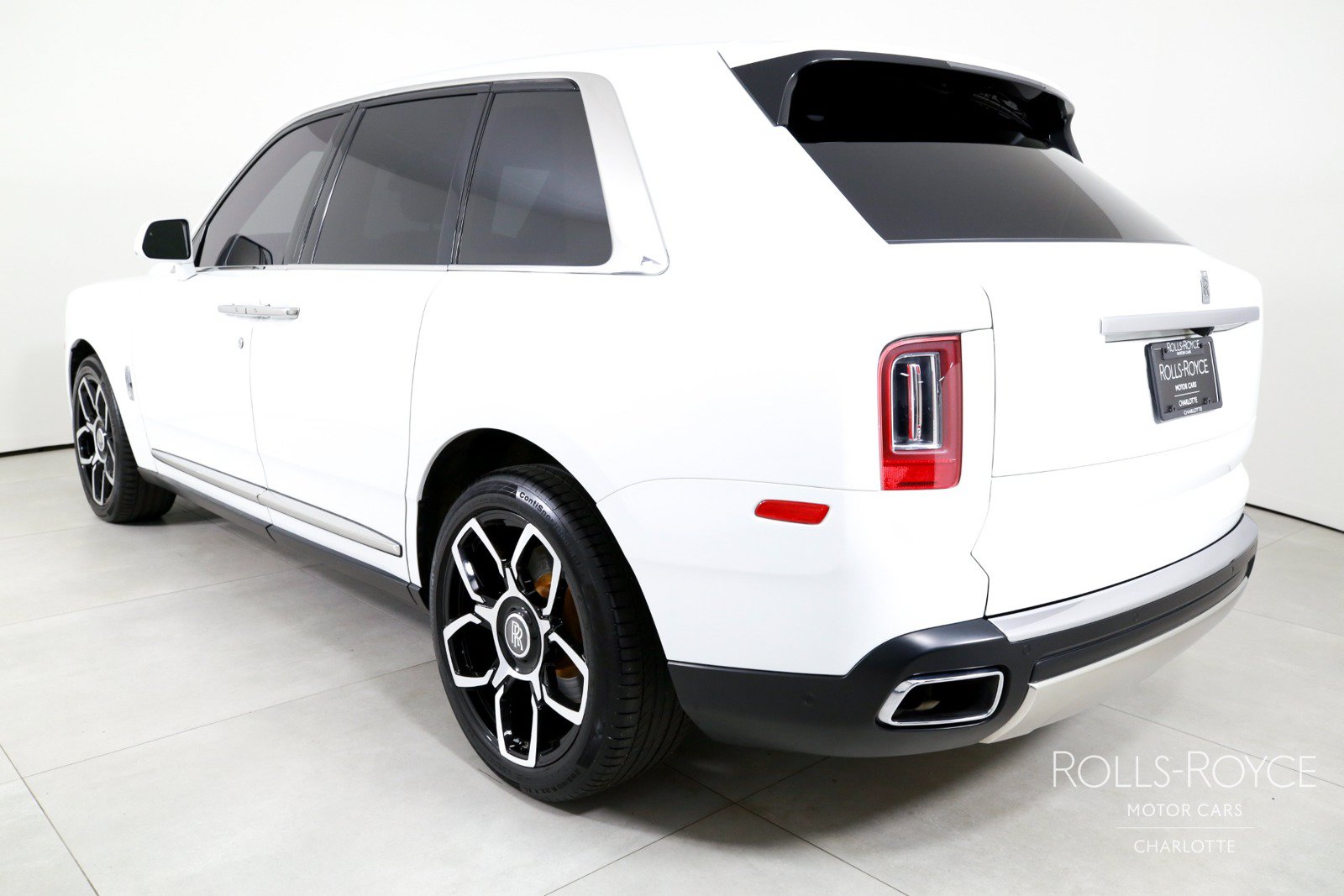 Used 2020 Rolls-Royce Cullinan AWD/4WD image 8