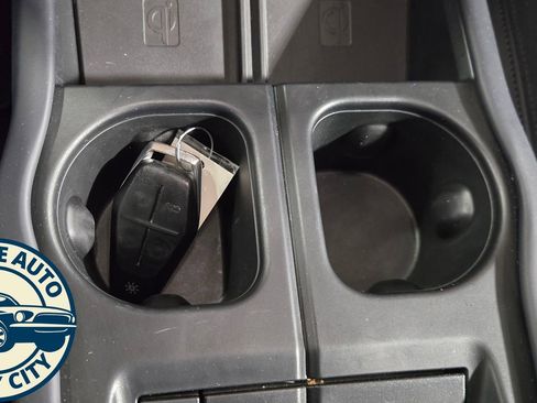 Used 2023 Fisker Ocean One image 19