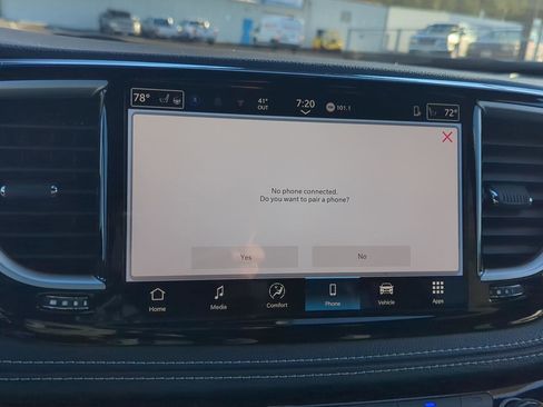 New 2026 Chrysler Pacifica Select image 21