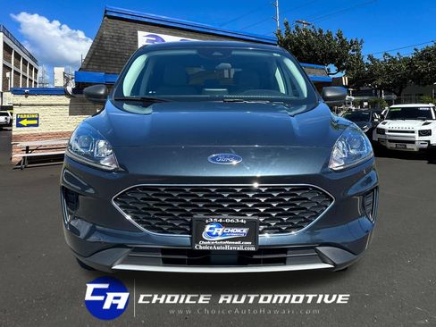 Used 2022 Ford Escape SE w/ Convenience Package FWD image 11